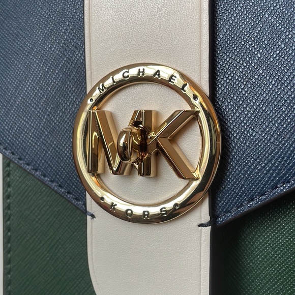 Michael Kors Small Tri-color Saffiano Leather
Smartphone Crossbody Bag In Green - Picture 2 of 14